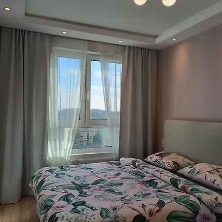 Nowoczesny I Komfortowy Apartament Przy Ulicy Kurpiowskiej Blisko Centrum Miasta Siedlce Exterior photo